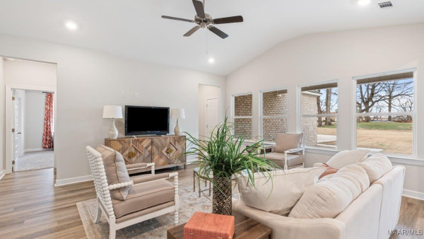 3719 Donigle Park