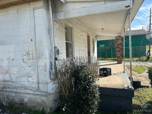 545 OAK Street
