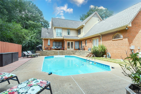 249 Woodledge Place