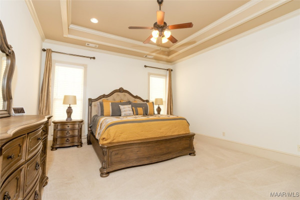 8436 ROCKBRIDGE Circle