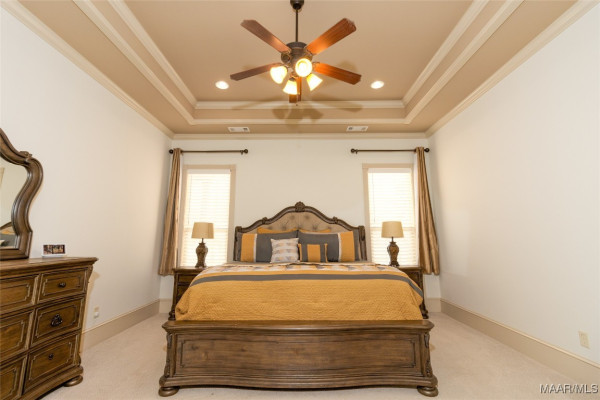 8436 ROCKBRIDGE Circle