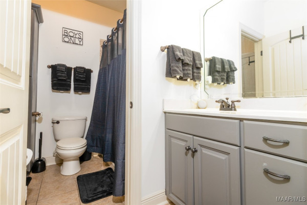 8436 ROCKBRIDGE Circle