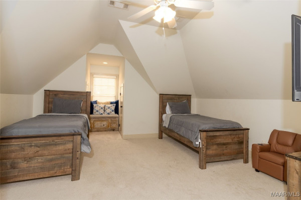8436 ROCKBRIDGE Circle
