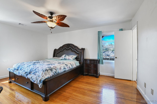 3513 Mayfair Road
