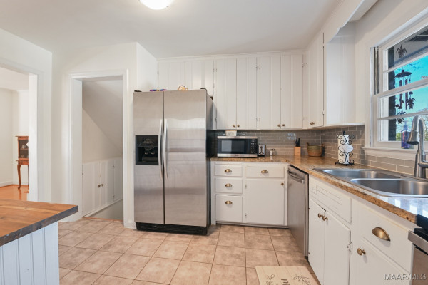 3513 Mayfair Road