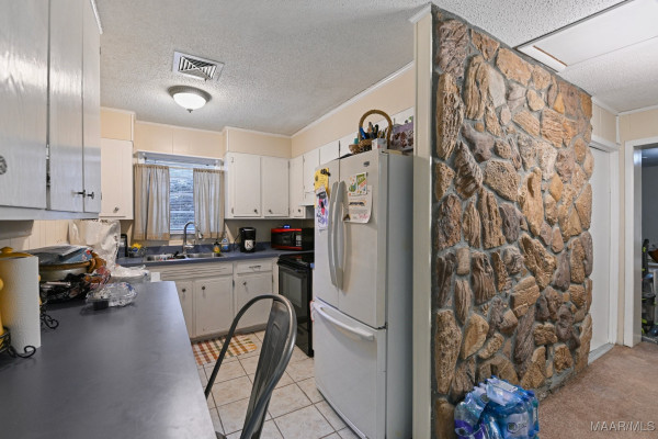 6427 Pinebrook Drive