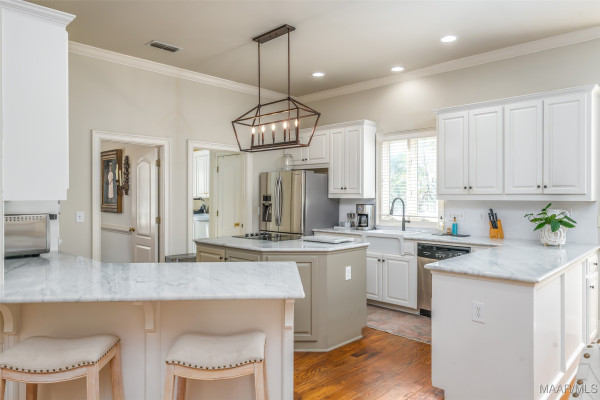 3849 Colline Drive