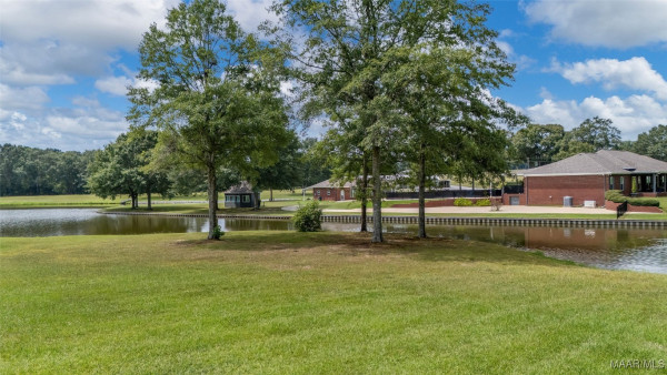 9524 County Road 42 Road