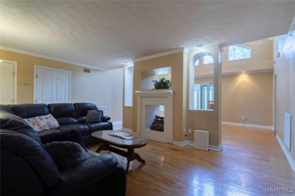 5510 Willow Bend Drive