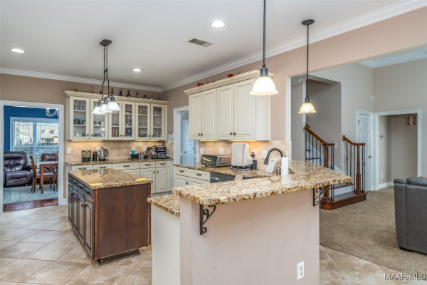9000 Caraway Lane