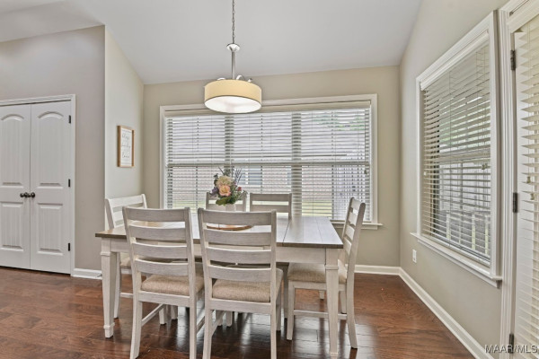 9108 Crescent Lodge Circle