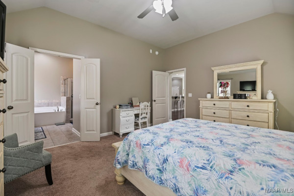 9108 Crescent Lodge Circle