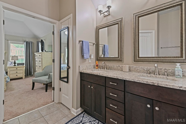 9108 Crescent Lodge Circle