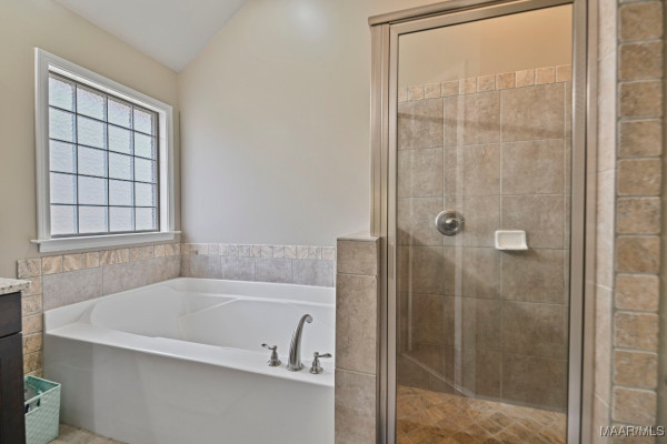 9108 Crescent Lodge Circle