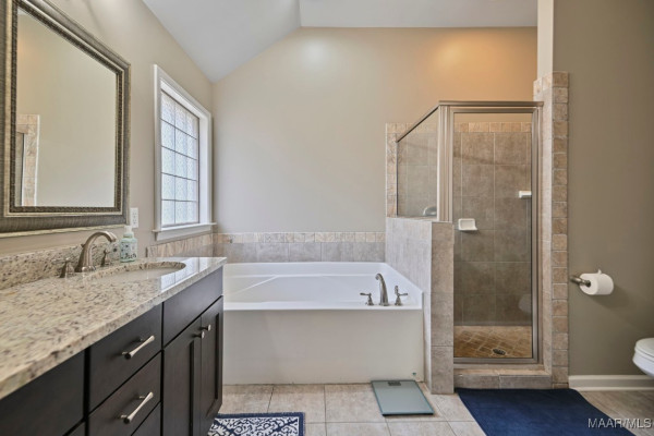9108 Crescent Lodge Circle