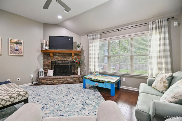 9108 Crescent Lodge Circle