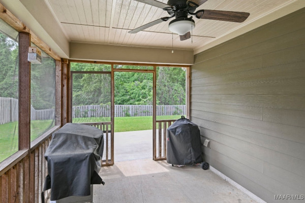 9108 Crescent Lodge Circle