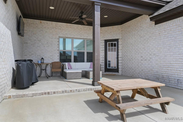 418 Tallahatchie Drive