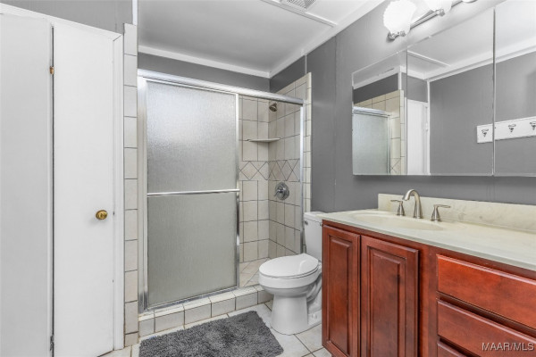 580 Lake Shore Drive