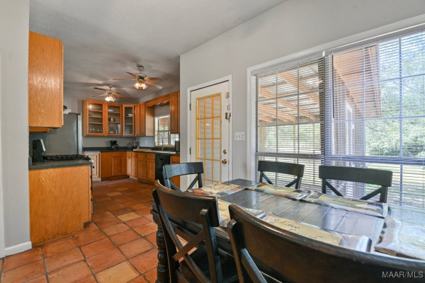 2011 GlenForest Drive