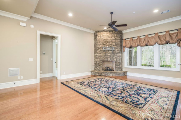 8209 Tuscany Manor