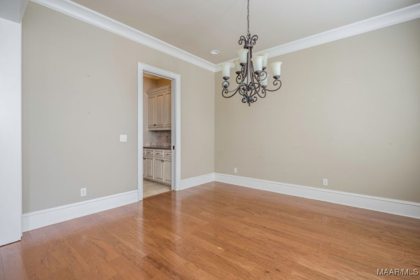 8209 Tuscany Manor