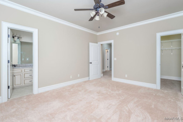 8209 Tuscany Manor