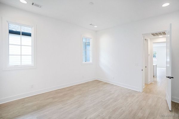 4504 Bloomsbury Street