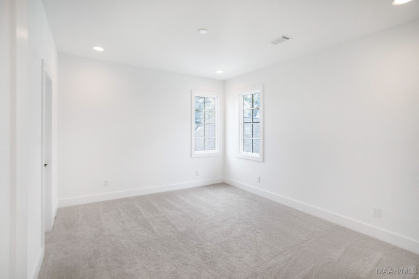 4504 Bloomsbury Street