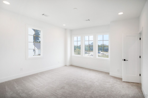 4504 Bloomsbury Street