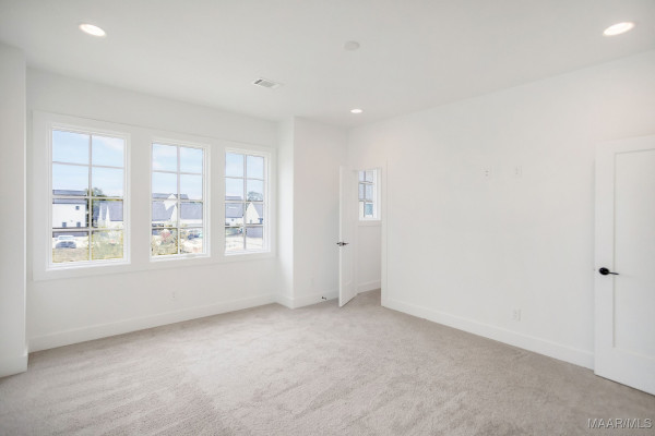 4504 Bloomsbury Street