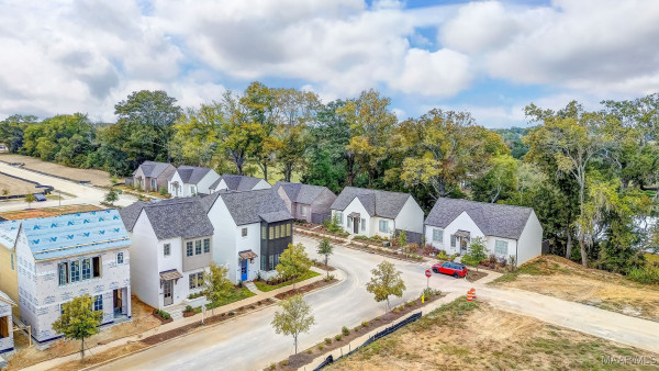 4504 Bloomsbury Street