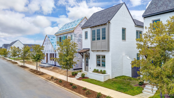 4504 Bloomsbury Street