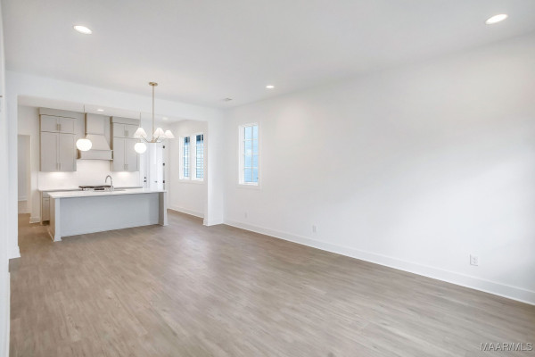 4504 Bloomsbury Street