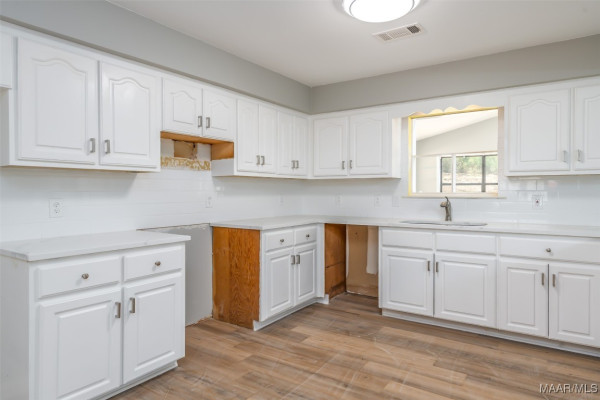 216 Dawn Road