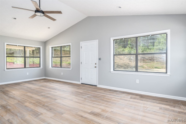 216 Dawn Road