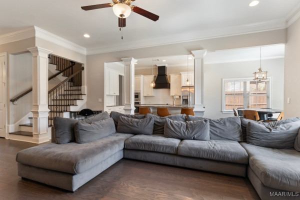 520 Jeffrey Drive