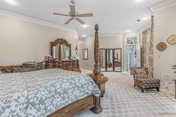 9861 WYNCREST Circle