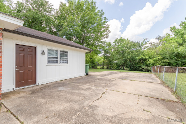 3740 Fieldcrest Drive