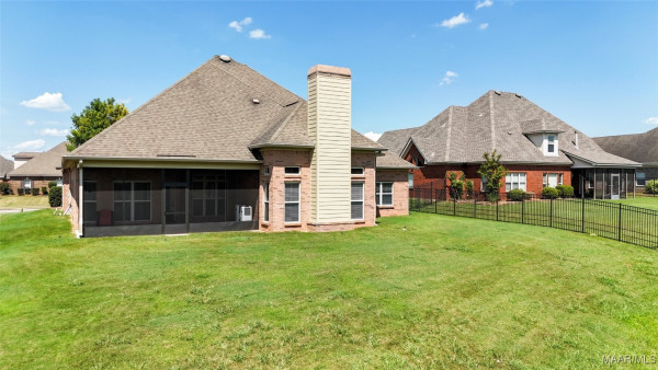 5548 Hollister Drive