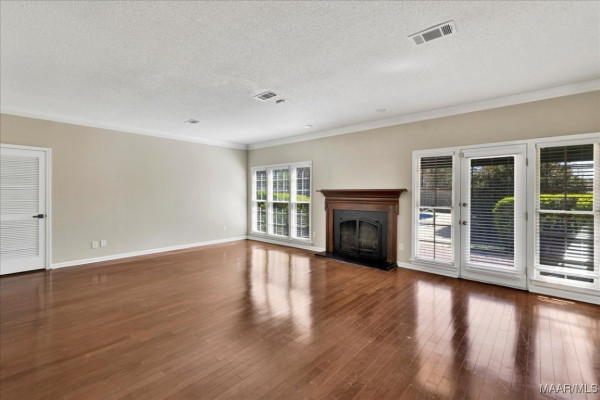 2169 BOWEN Drive