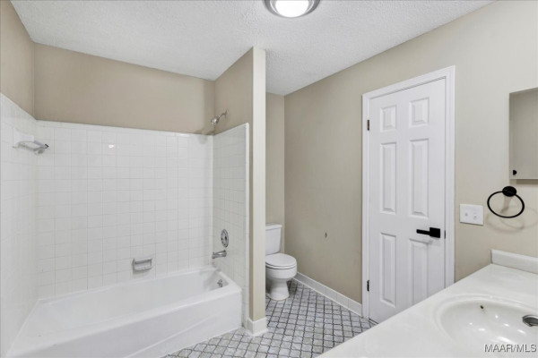2169 BOWEN Drive