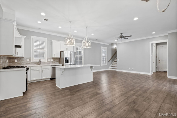 123 Forest Glen Drive