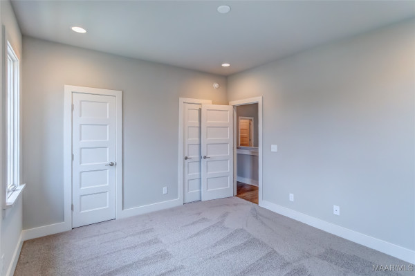 4549 Broadwick Street