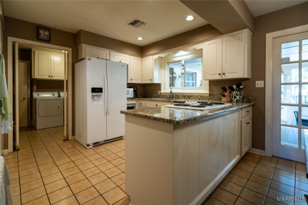 3038 Hill Hedge Drive