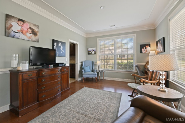 401 Clear Creek View