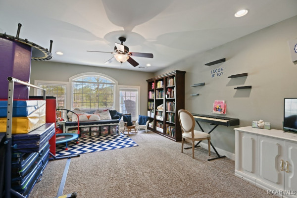 401 Clear Creek View