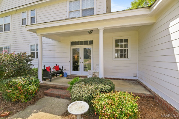 401 Clear Creek View