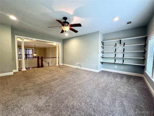 401 Clear Creek View