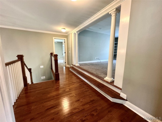 401 Clear Creek View